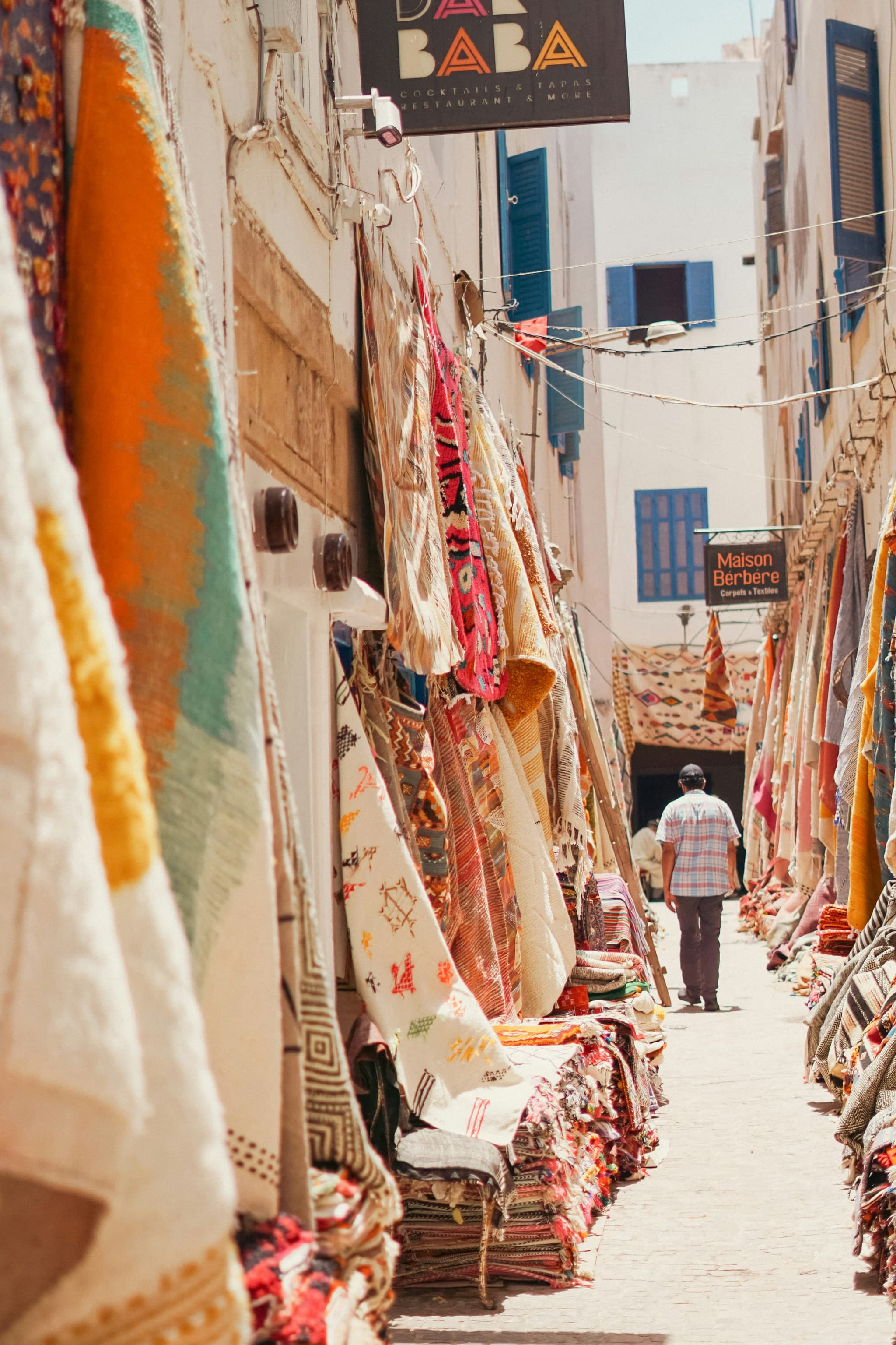 What to Wear in Morocco: Dress Code & Packing Guide 2026